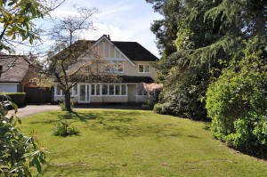 farnham property for sale South Farnham detached family house