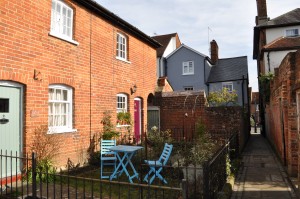 FARNHAM TOWN CENTRE