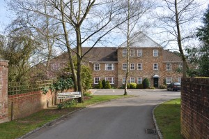Farnham property for sale Brockhurst Lodge 2 bedroom flat in south Farnham sold by Trueman & Grundy