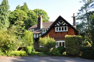 Tilford Road Hindhead Surrey Hills detached property sold by Trueman & Grundy